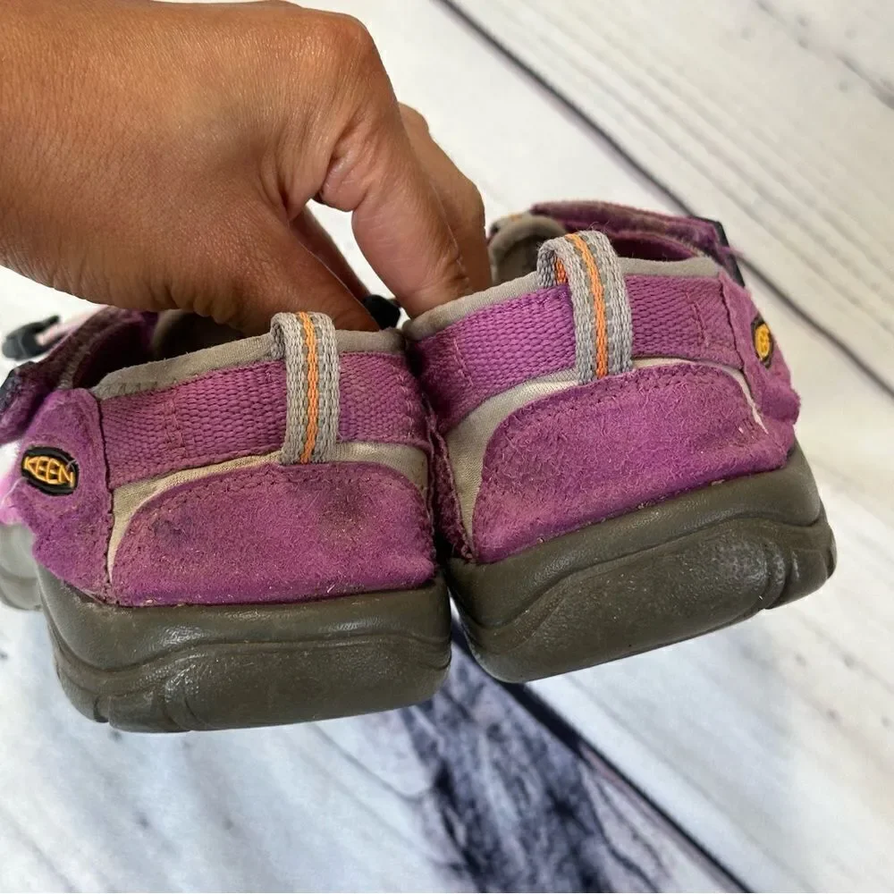 Keen Youth Size 5 Purple Newport H2 Trail Hiking Sandals Youth Water Shoes‎